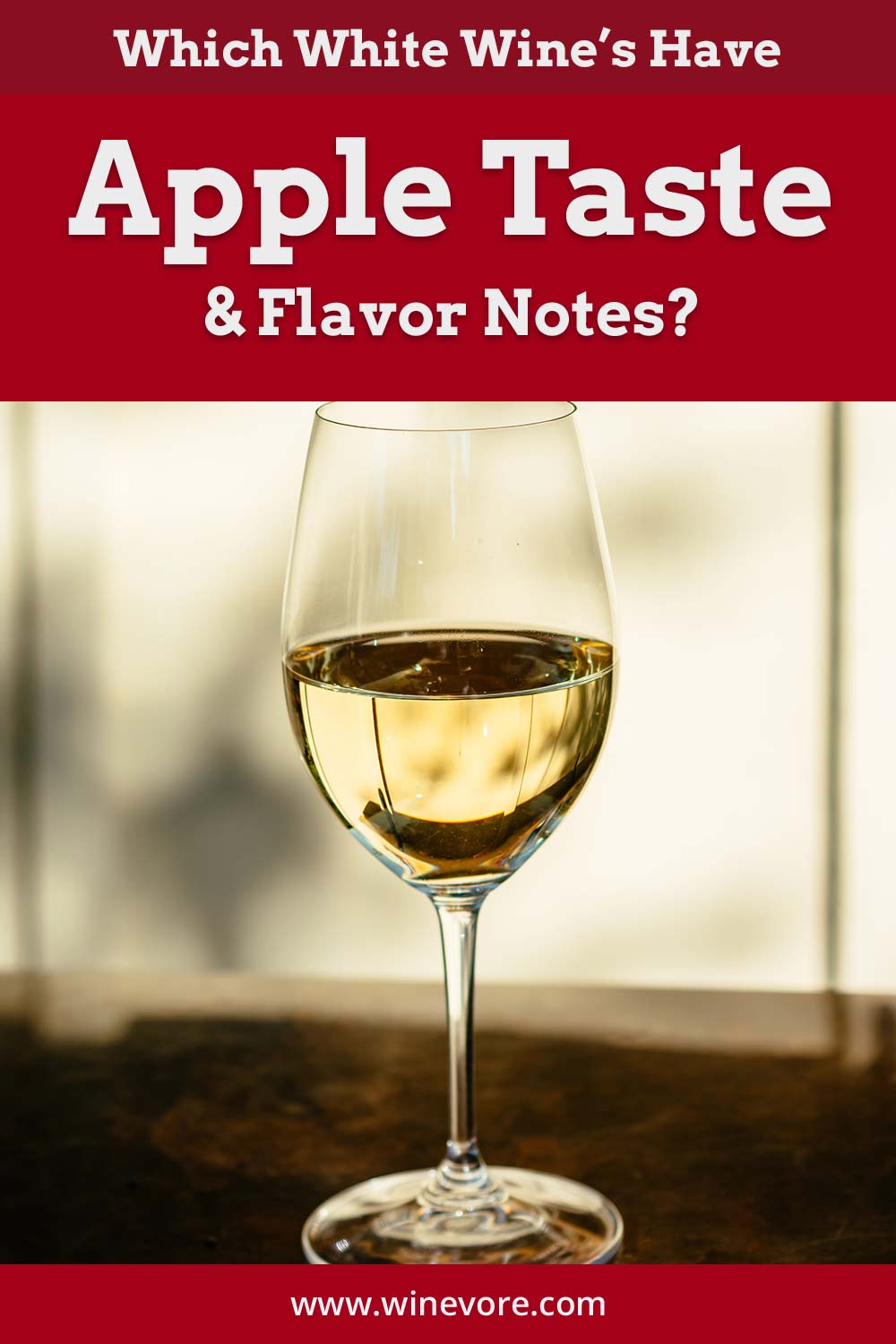 A wine glass with white wine in it - Which White Wine's Have Apple Taste & Flavor Notes?